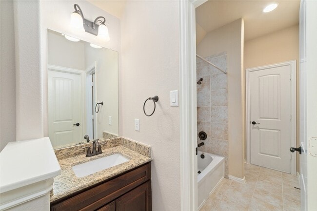 Building Photo - 5618 Little Creek Ct