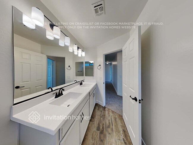 Building Photo - 2105 N 211th Dr