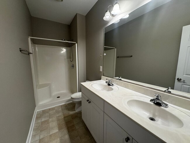 Building Photo - 46 Nandina Dr