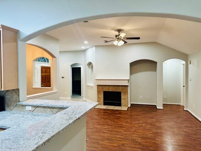 Building Photo - 11405 White Forge Ct