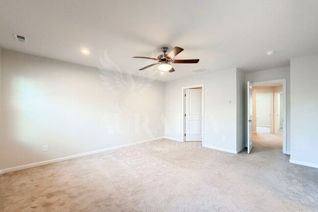 Building Photo - 428 Cross Country Way