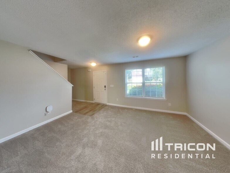 Building Photo - 1115 St Phillips Ct
