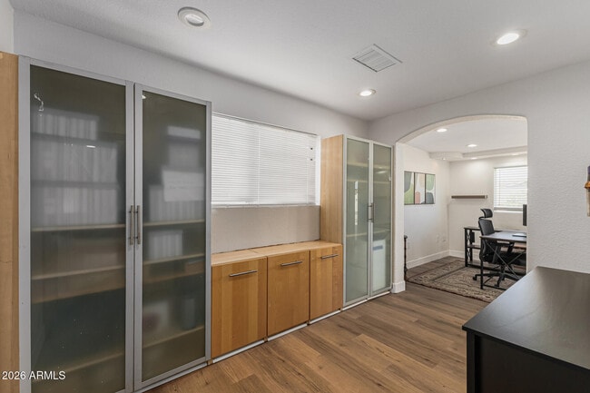 Building Photo - 641 N Dawn Cir