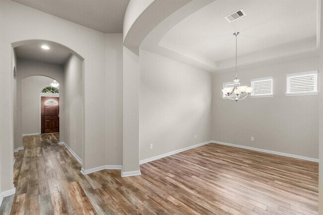Building Photo - 3534 Woods Estates Dr