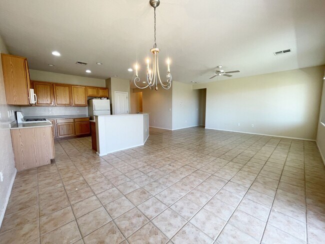 Building Photo - BEAUTIFUL HOME IN SOLERA SUN CITY ANTHEM
