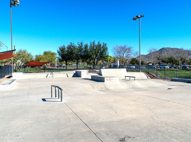 Building Photo - 41112 N Prestancia Way