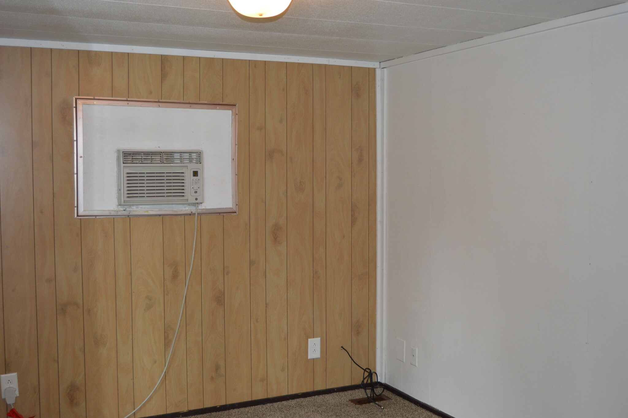 Building Photo - 3537 School Dr