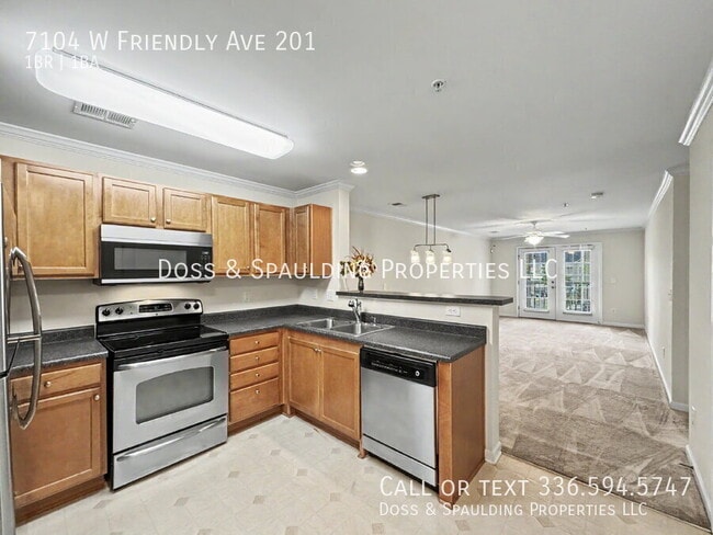 Building Photo - 7104 W Friendly Ave