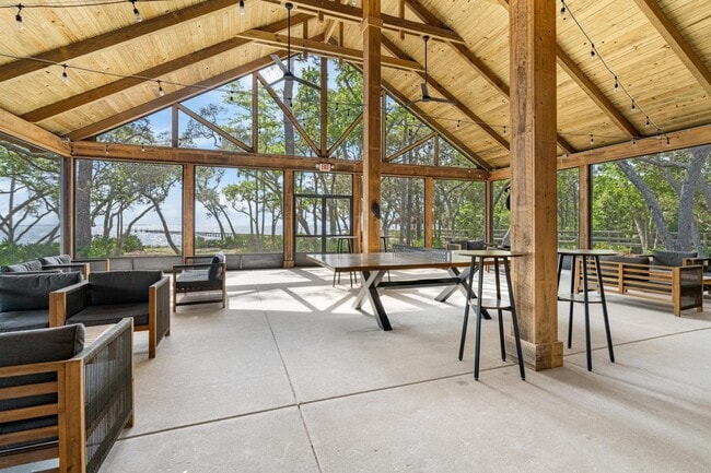 Building Photo - 86 Polaris Pl