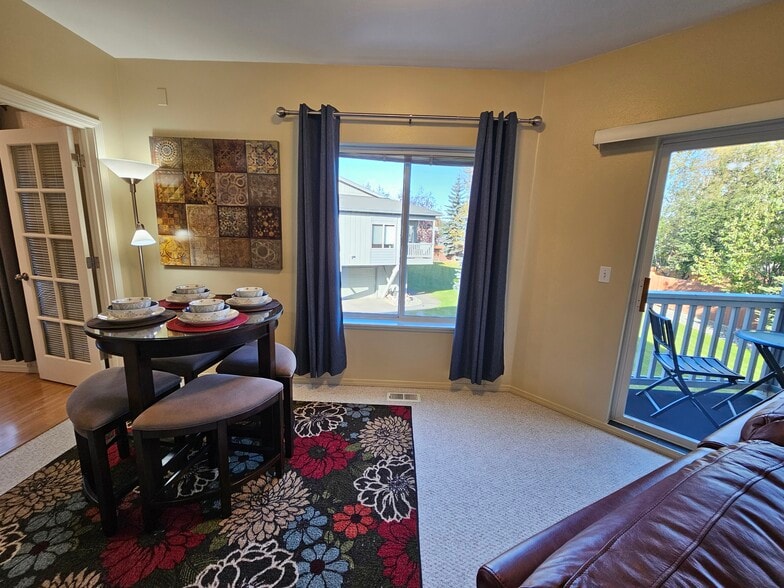 Building Photo - 3030 Lore Rd