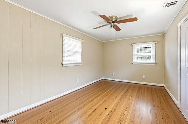 Building Photo - 518 Orchard Pl