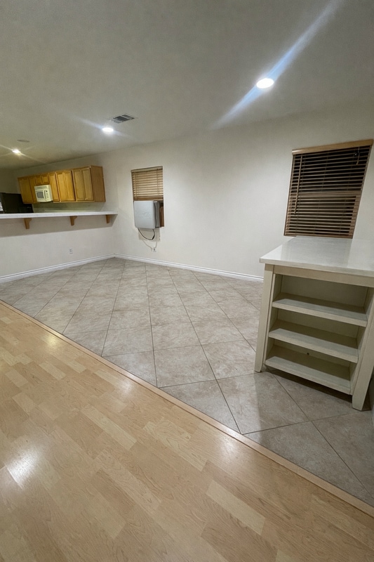 Building Photo - 45118 Parkview Ln