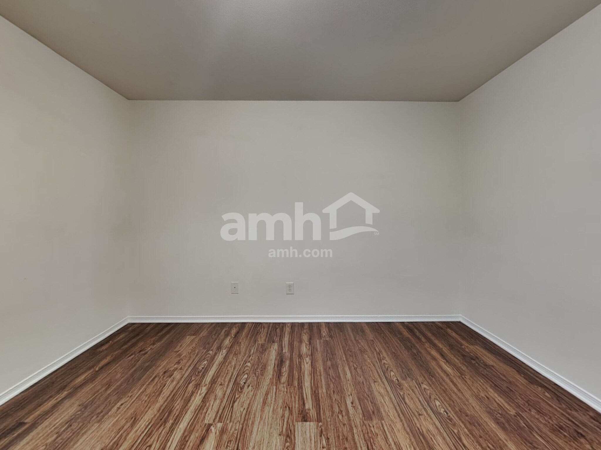 Building Photo - 8443 Redding Glen Ave