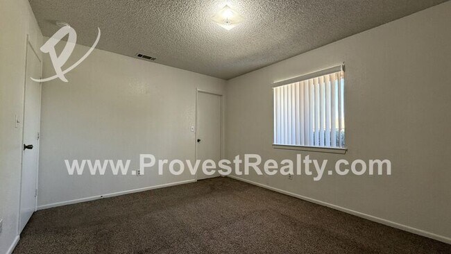 Building Photo - 12780 Redwing Rd
