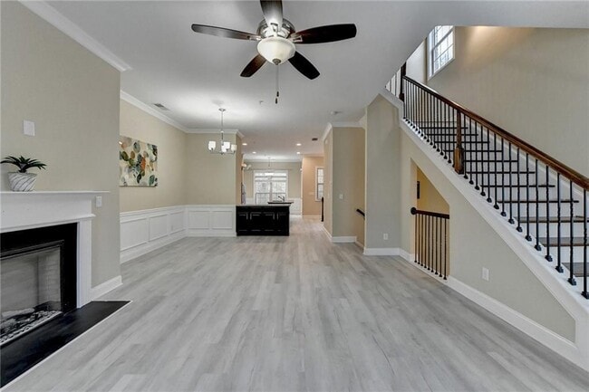 Building Photo - 2405 Tenor Ln