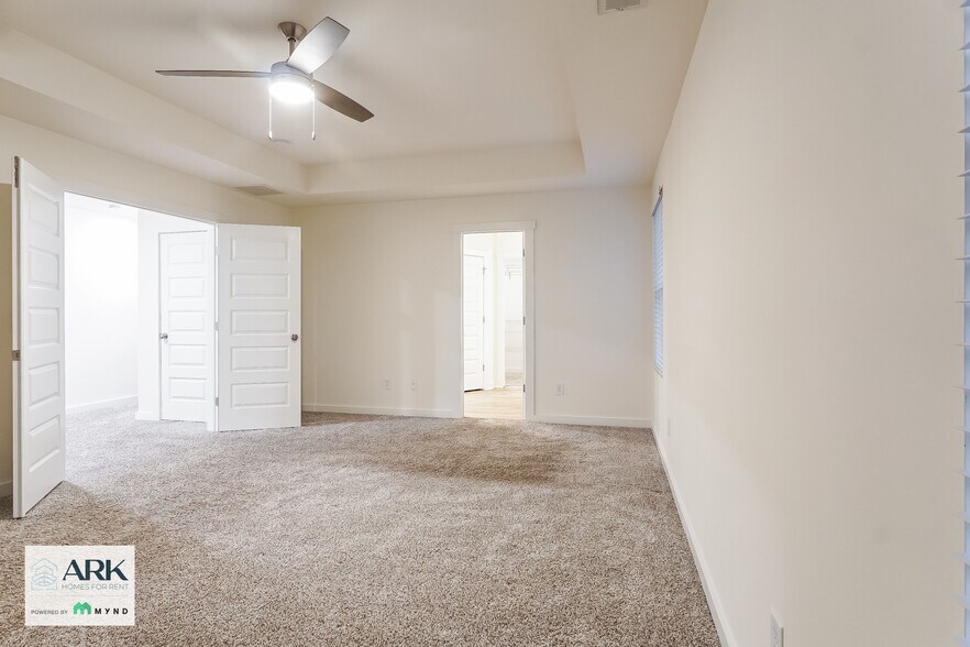 Building Photo - 5418 Bluebell Cir