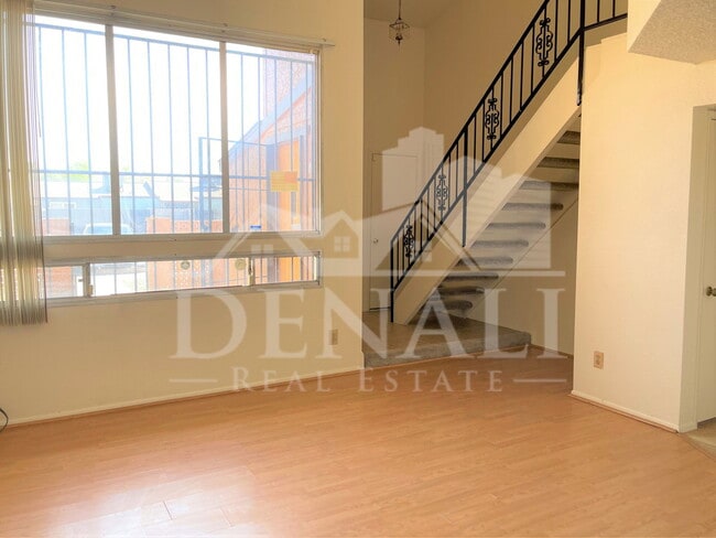 Building Photo - 3645 N 69th Ave