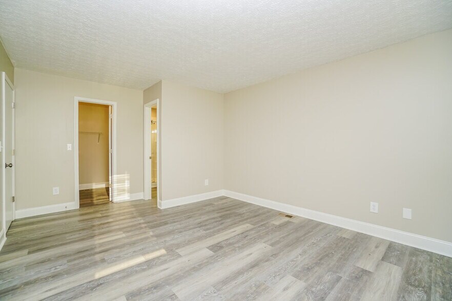 Building Photo - 828 Spivey Ln