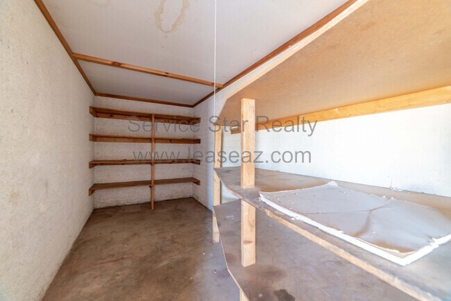 Building Photo - 507 S Hunt Dr