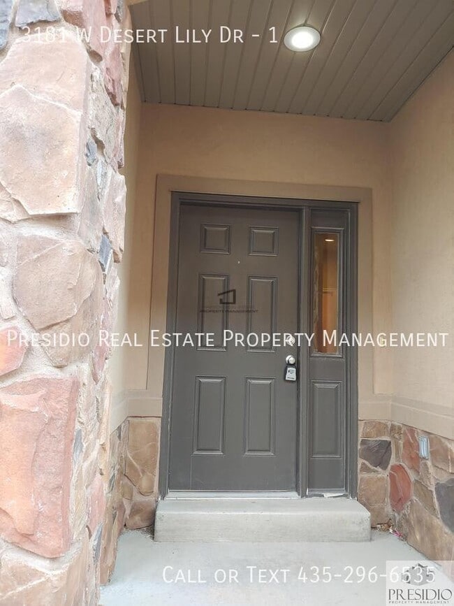 Building Photo - 3181 W Desert Lily Dr