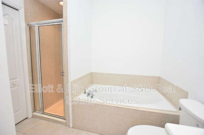 Building Photo - 6352 Sedgeford Dr