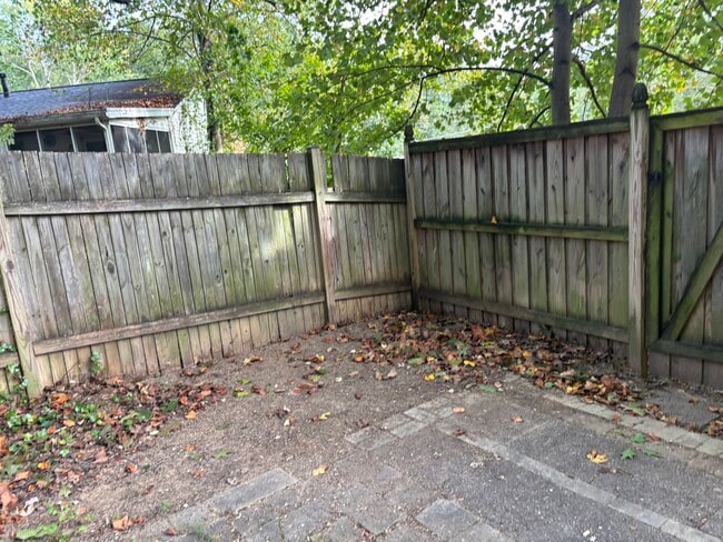 Building Photo - 9422 Mauck Ct