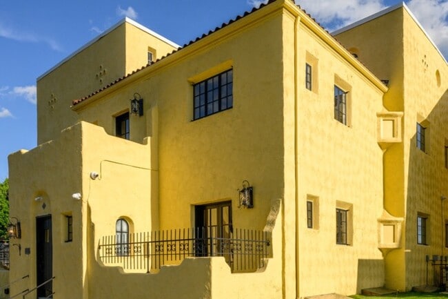 Building Photo - Spanish Apartments