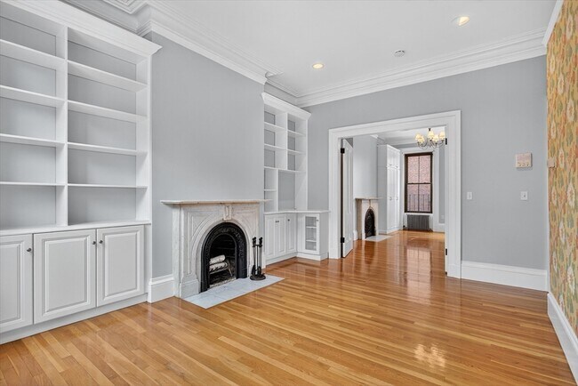 Building Photo - 20 Harvard St