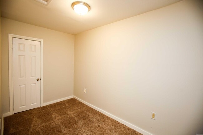 Building Photo - 514 Pollock St