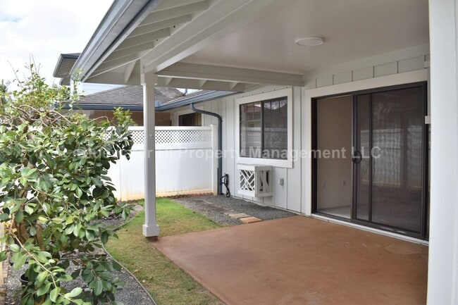 Building Photo - Mililani Mauka 2/2 w/ enclosed garage
