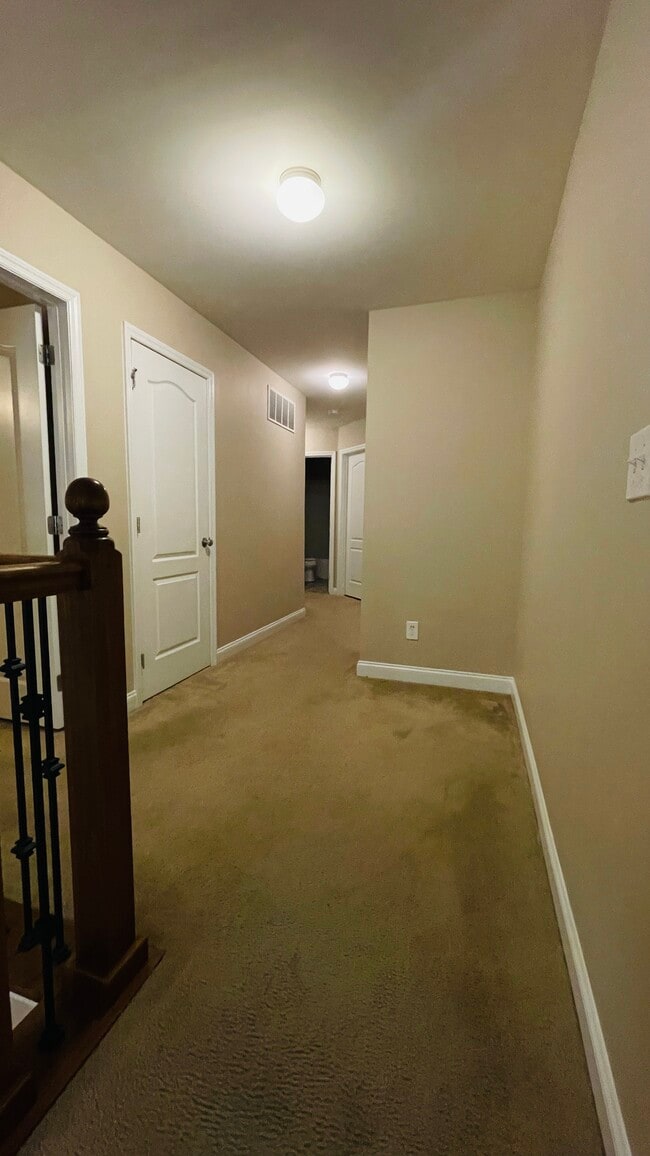 Building Photo - 16300 Brookfield View Ct