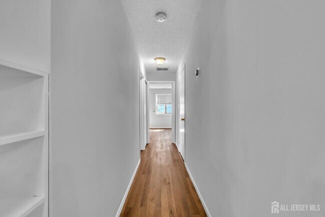 Building Photo - 2016 Aspen Dr