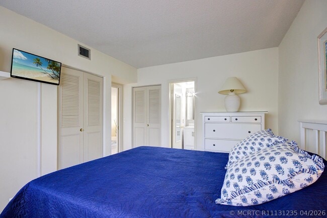 Building Photo - 3100 S Ocean Blvd