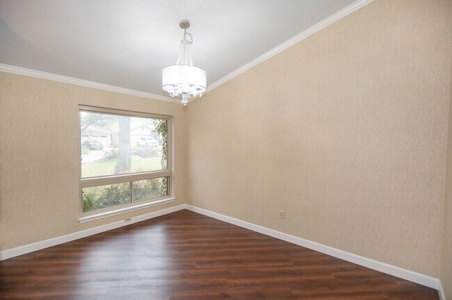 Building Photo - Beautiful Single Family Home in Northwood