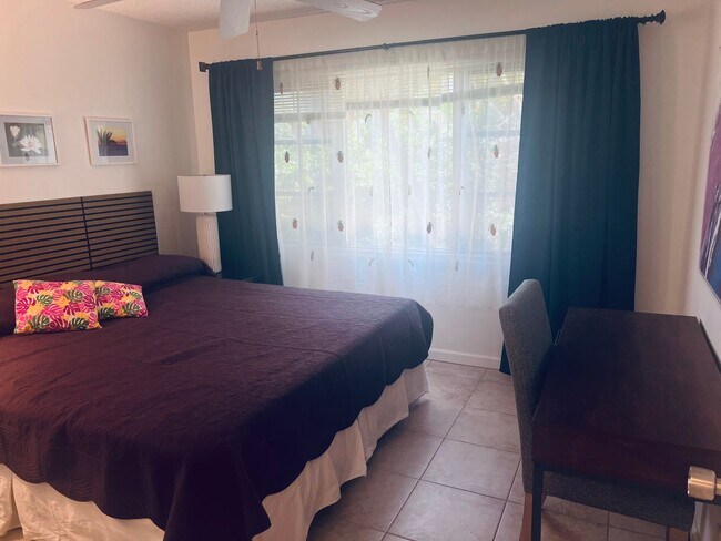 Building Photo - Charming 2-Bedroom, 2-Bath Condo at Royal ...
