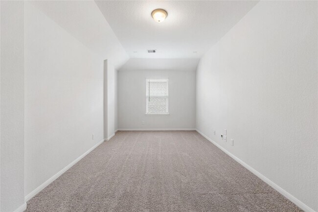 Building Photo - 208 Cambria Green Ln