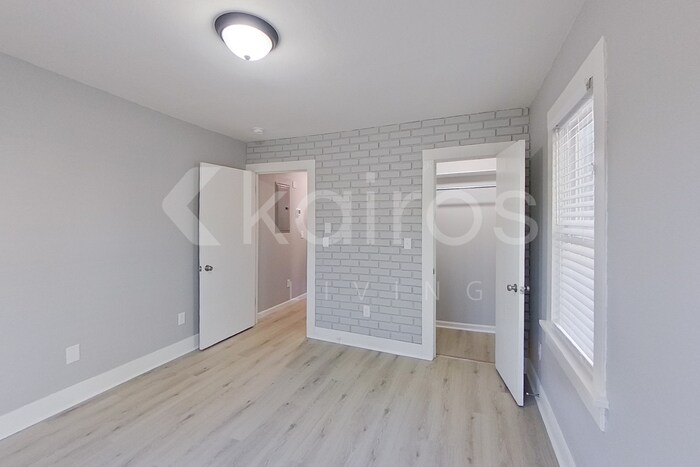 Building Photo - 411 Sunset Terrace