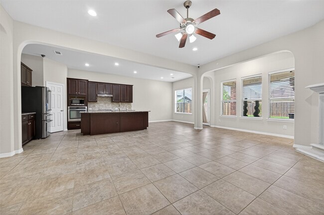 Building Photo - 613 West Fork