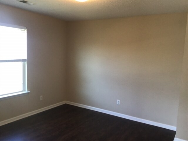 Building Photo - 419 Flint Dr