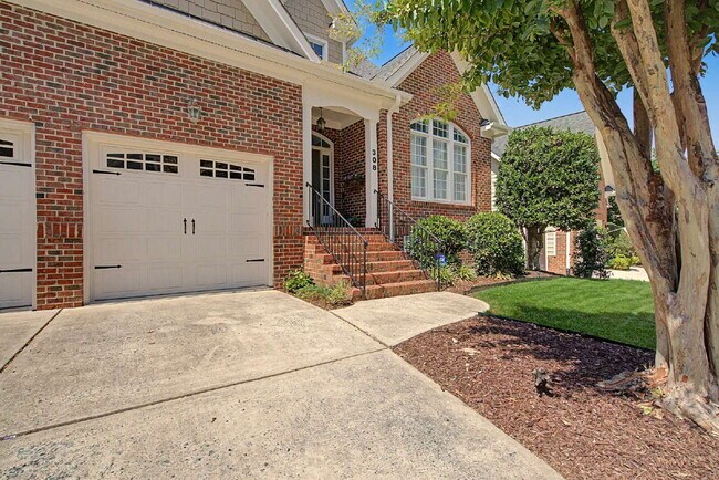 Building Photo - Spacious and Move-in Ready 4-Bedroom in Cary!