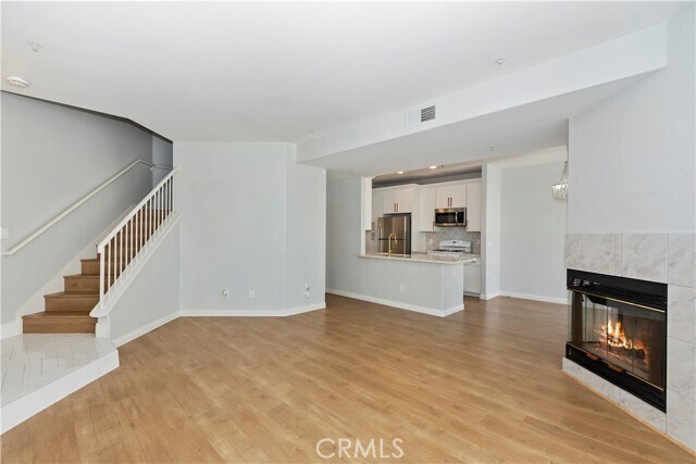 Building Photo - 13133 Le Parc Blvd