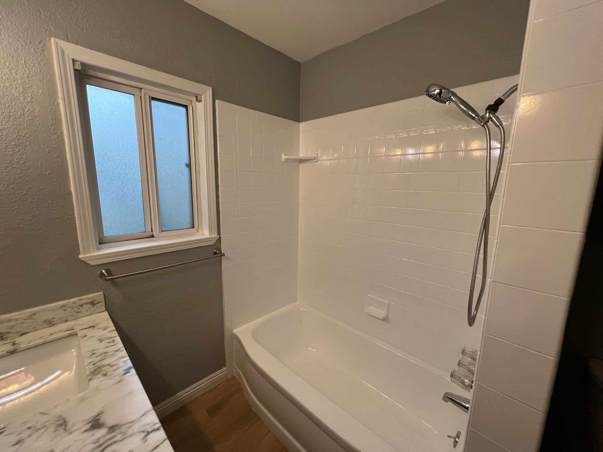 Building Photo - 576 Geneva Ave