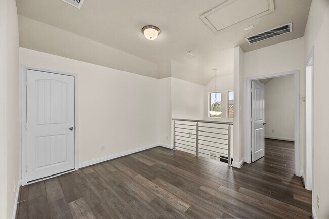 Building Photo - 8222 Lockridge Terrace Ln