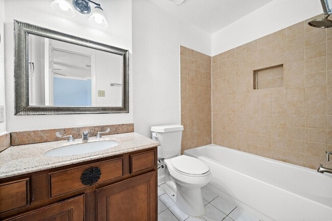 Building Photo - 12104 Burdine St