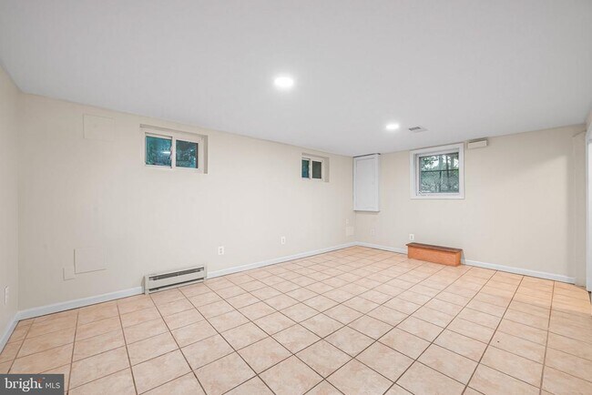 Building Photo - 9035 49th Pl