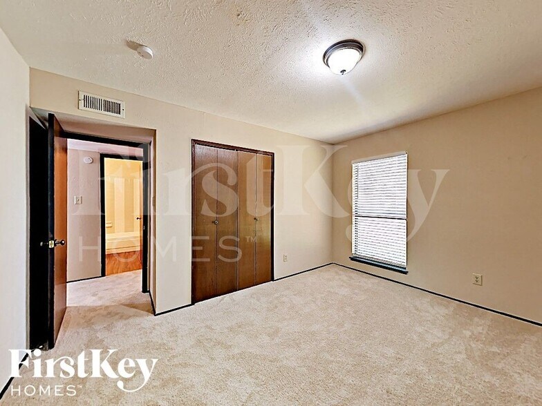 Building Photo - 3409 Ardis Dr