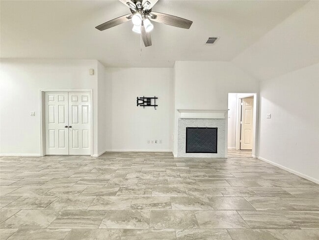 Building Photo - 3226 Candlepine Dr
