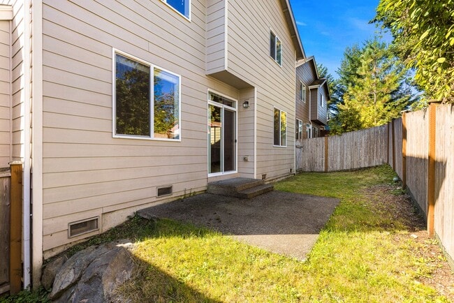 Building Photo - Bothell 3 Bedroom House with Office Nook 2...