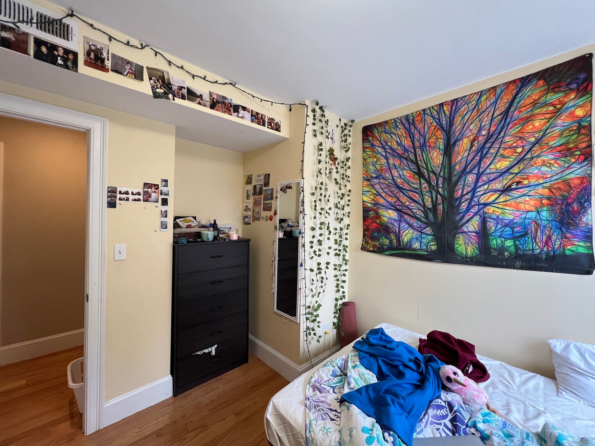 Building Photo - 222 River St