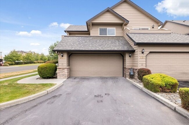 Building Photo - 423 Columbia Point Dr